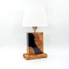 lampa z drewna oliwnego i żywicy epoksydowej